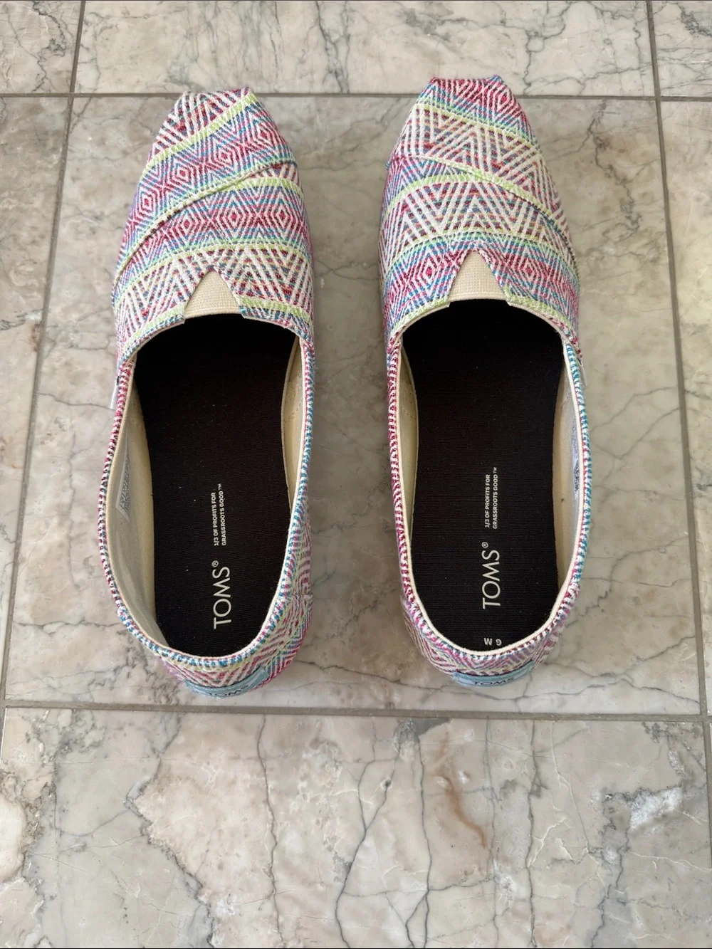 TOMS Alpargata Women’s Slip-On Shoes NIB Multicolor Size 9